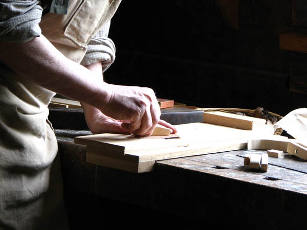 Nuestra <strong>carpintería de madera en  Alburquerque</strong> es una empresa de <strong>herencia familiar</strong>, por lo que  contamos con gran <strong>experiencia </strong>en la profesión.